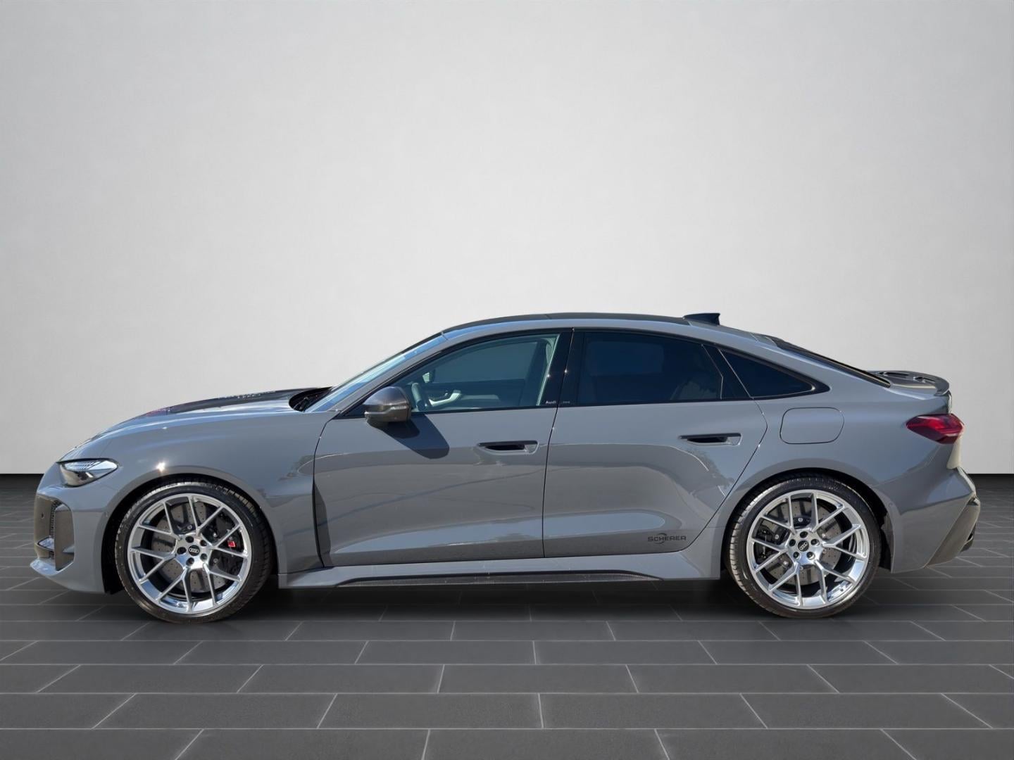 Bild über Audi RS 5 Limousine TFSI quattro 470 kW tiptronic - für weitere Informationen kontaktieren Sie den Audi Partner
