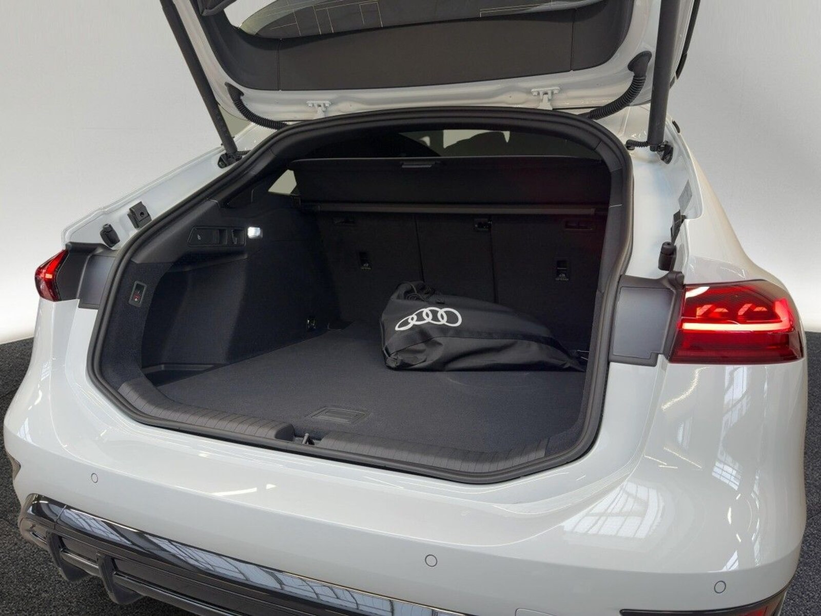 Audi S6 Avant e-tron – Bild 6