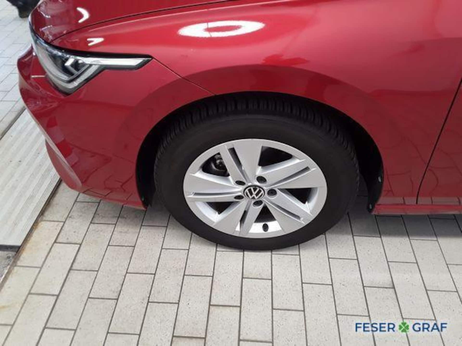 Volkswagen Golf Life