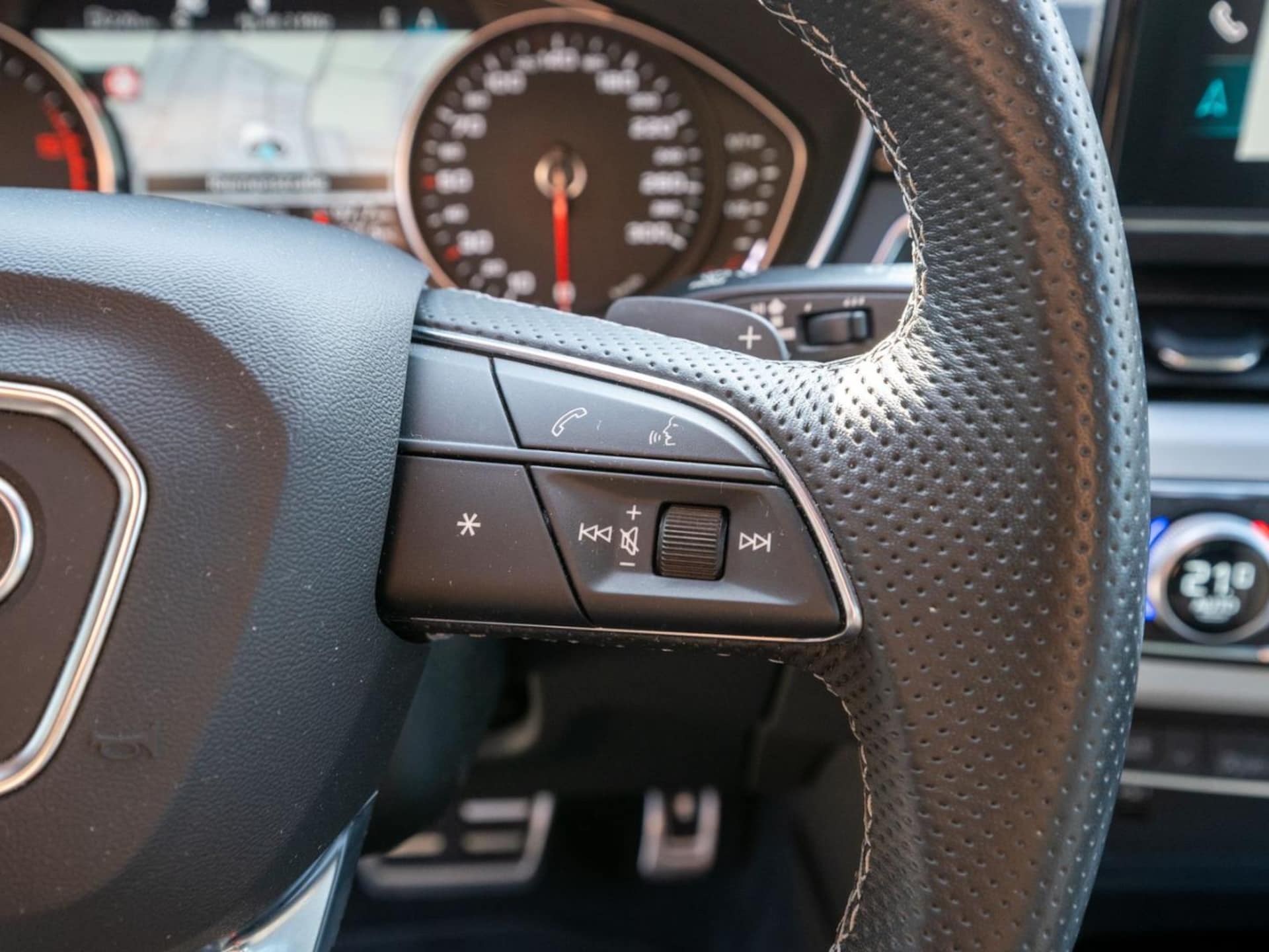 Audi A4 Avant S line