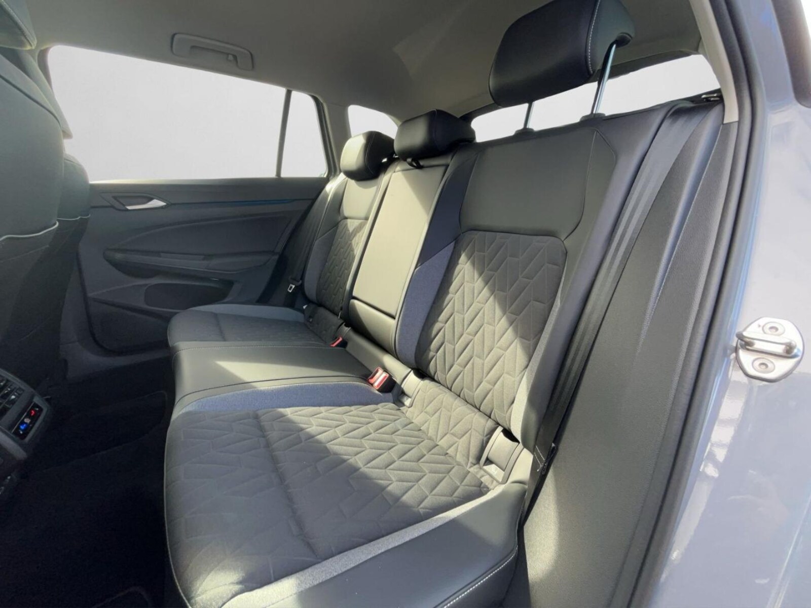 Volkswagen Golf Variant – Bild 14