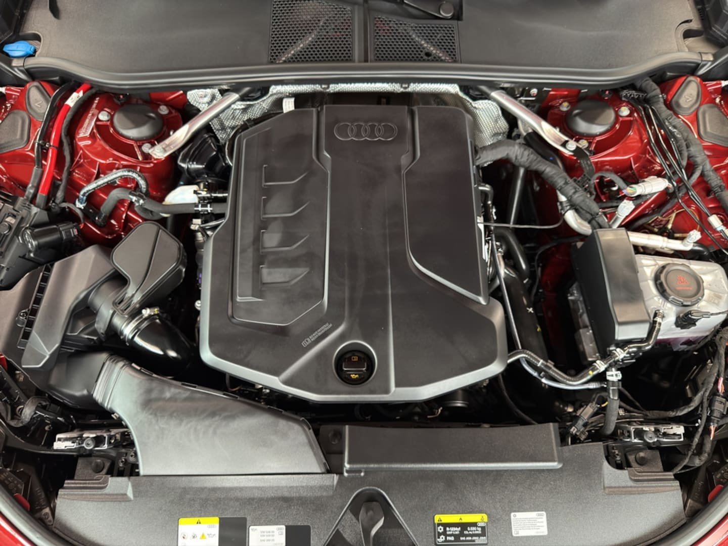 Bild über Audi A6 Avant TFSI 150 kW S tronic - für weitere Informationen kontaktieren Sie den Audi Partner