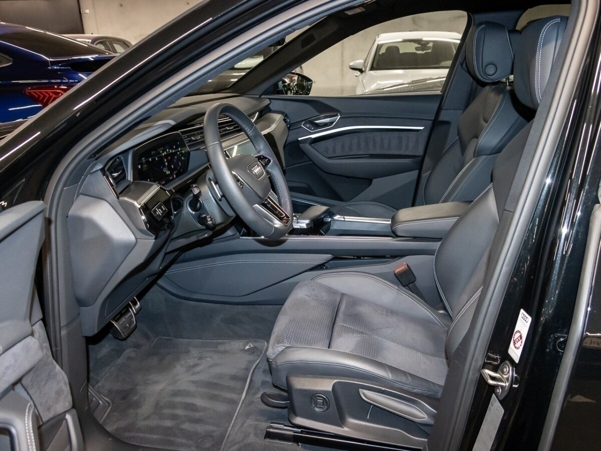 Image about Audi Q8 e-tron advanced 55 e-tron quattro