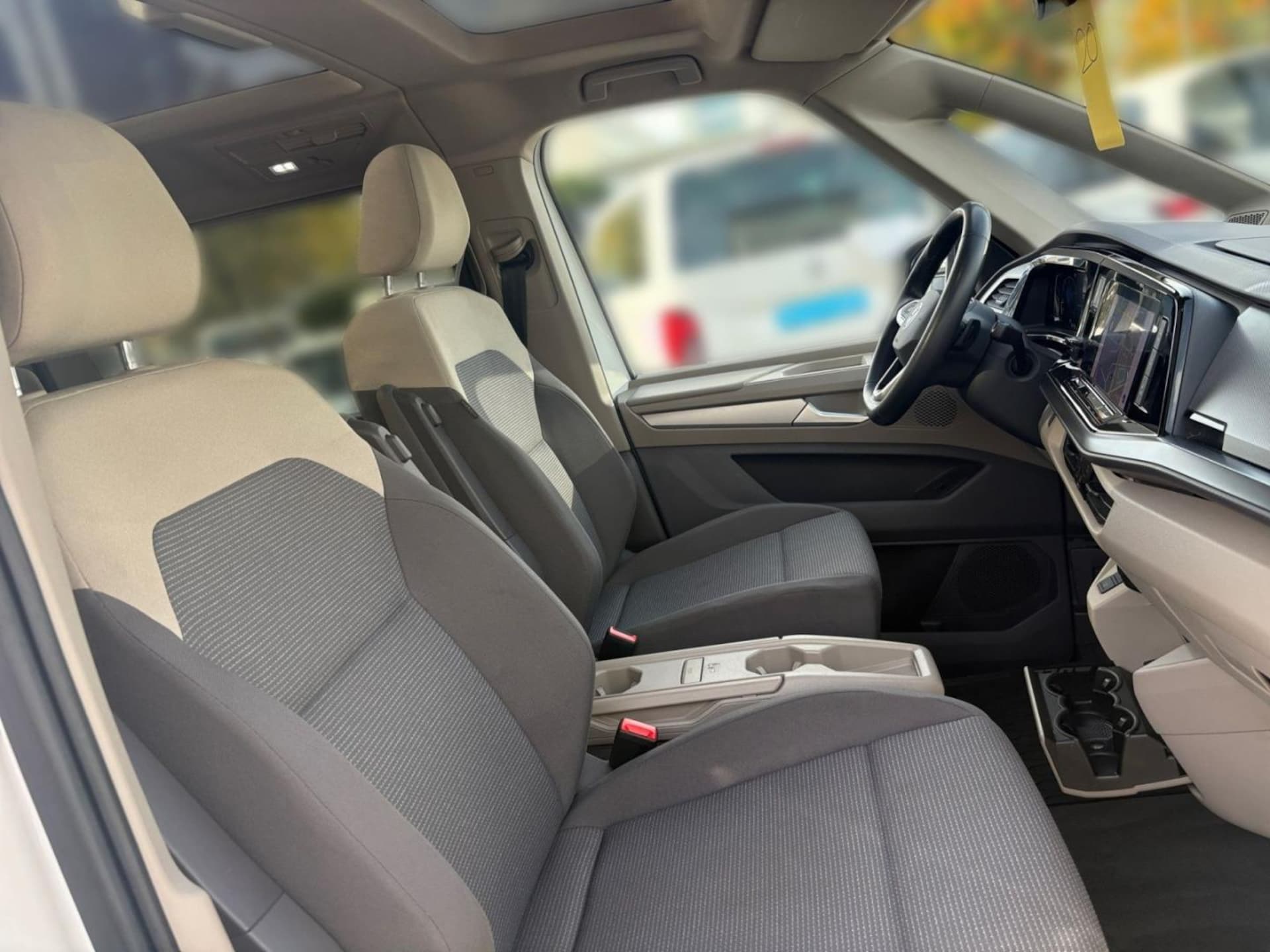 Volkswagen Multivan Basis-Modell