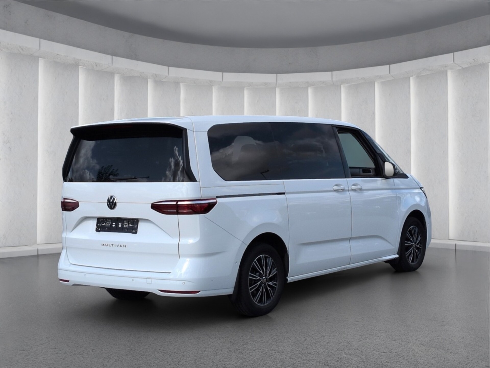Volkswagen Multivan Langversion Basis-Modell