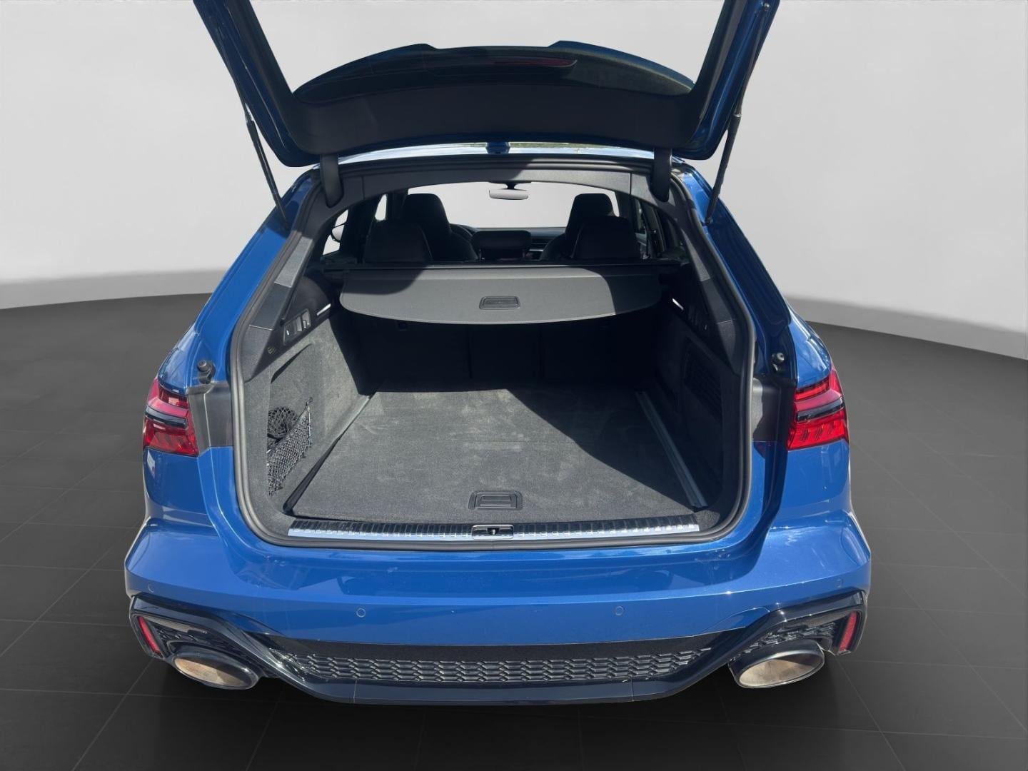 Bild über Audi RS 6 Avant TFSI quattro tiptronic - für weitere Informationen kontaktieren Sie den Audi Partner