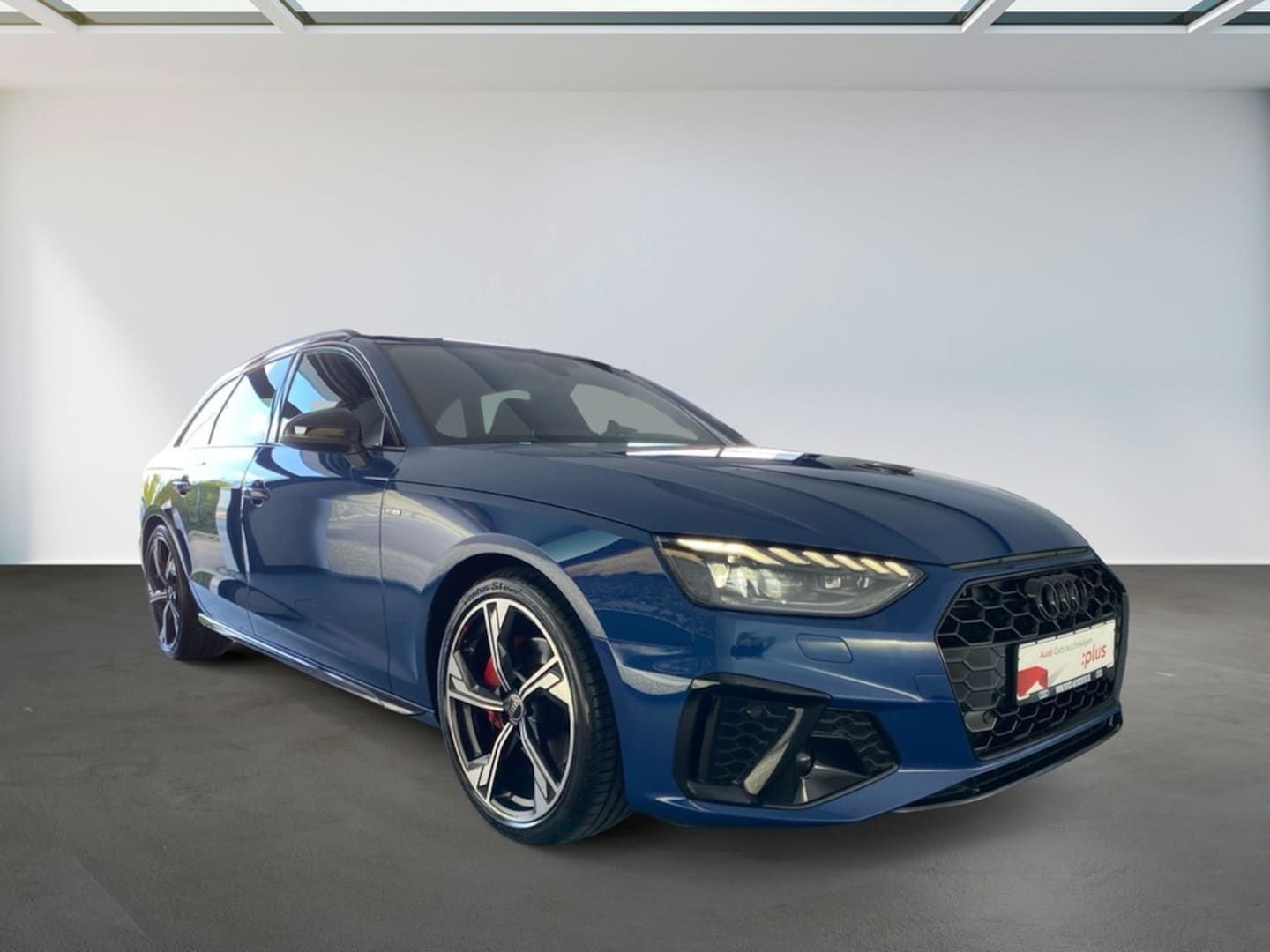 Bild über Audi A4 Avant S line 40 TFSI S tronic - für weitere Informationen kontaktieren Sie den Audi Partner