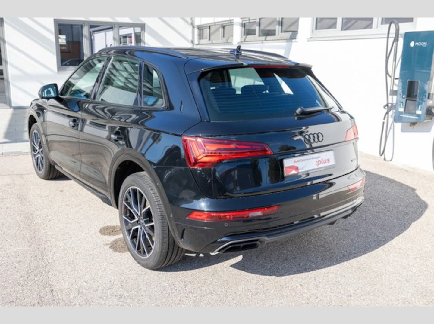 Bild über Audi Q5 40 TFSI quattro S tronic - für weitere Informationen kontaktieren Sie den Audi Partner