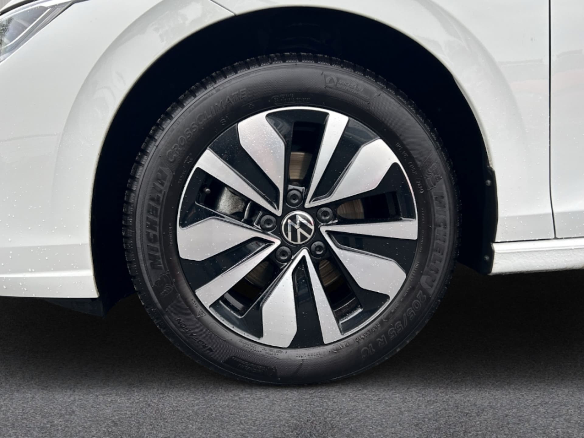 Volkswagen Golf Life