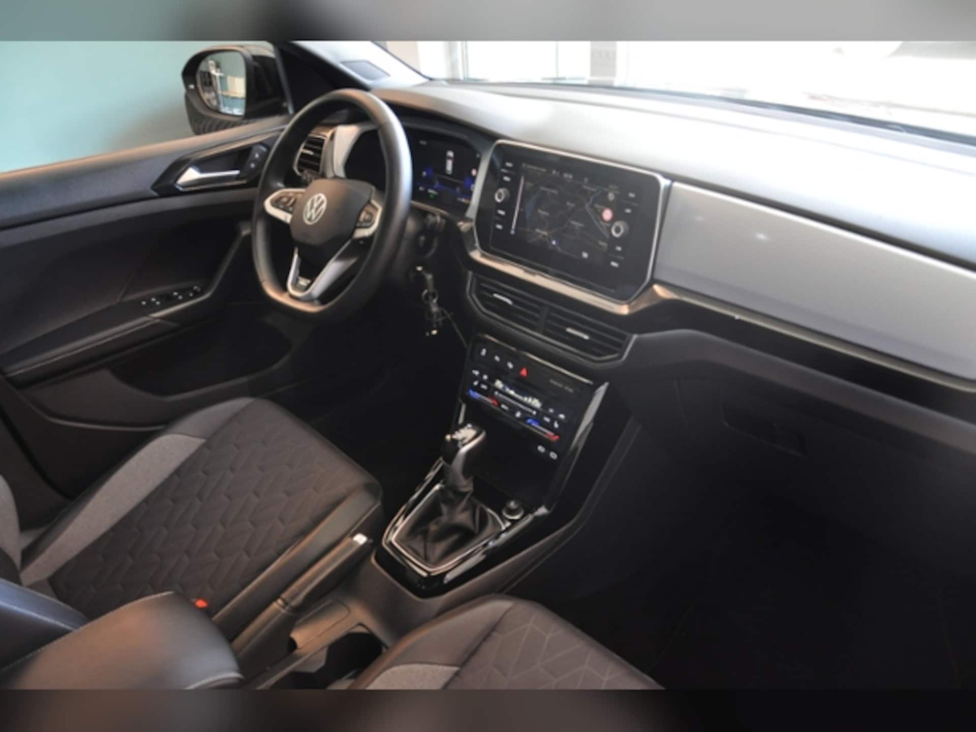 Volkswagen T-Cross Life