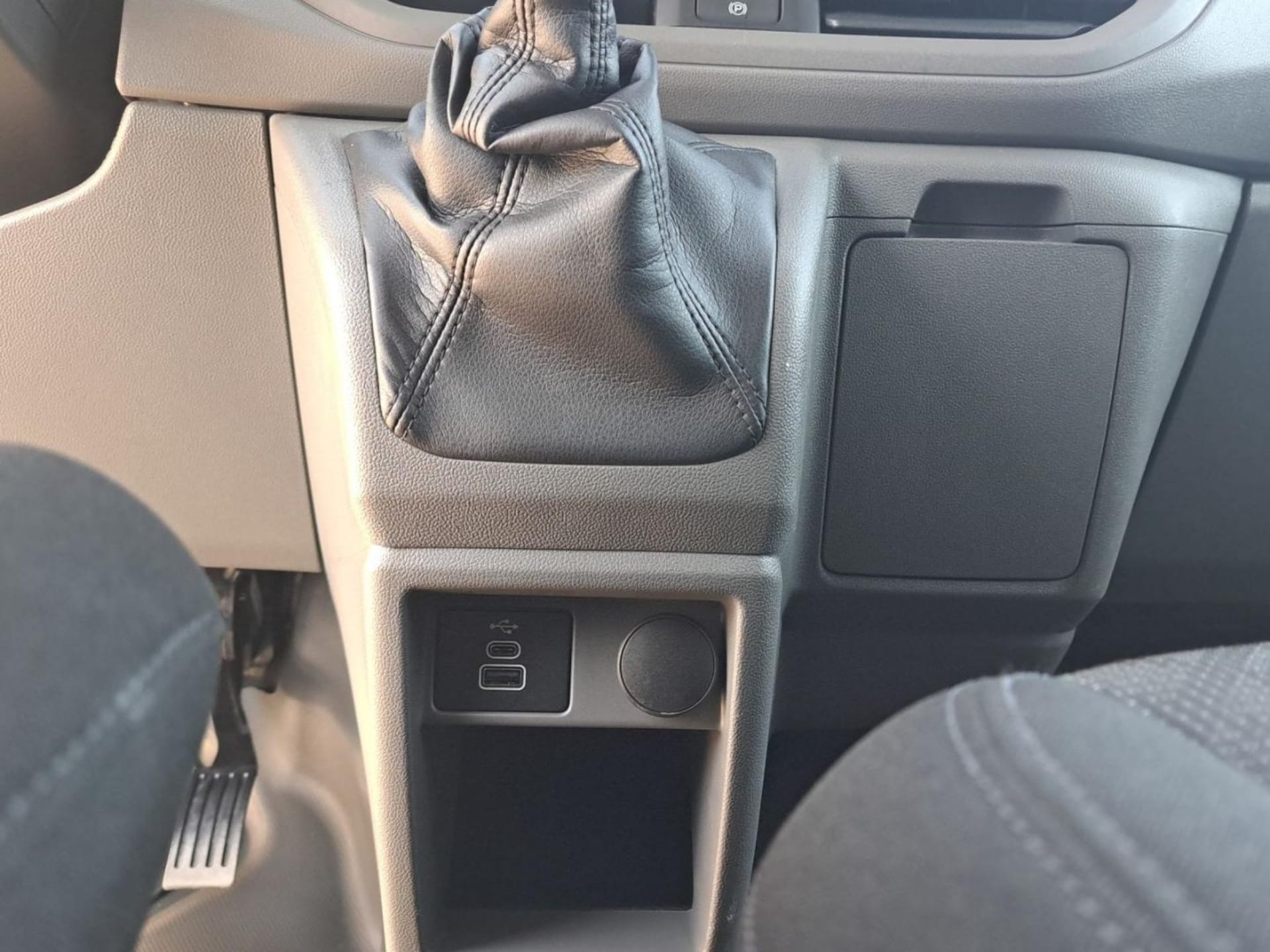 Volkswagen Transporter Kasten kurzer Radstand