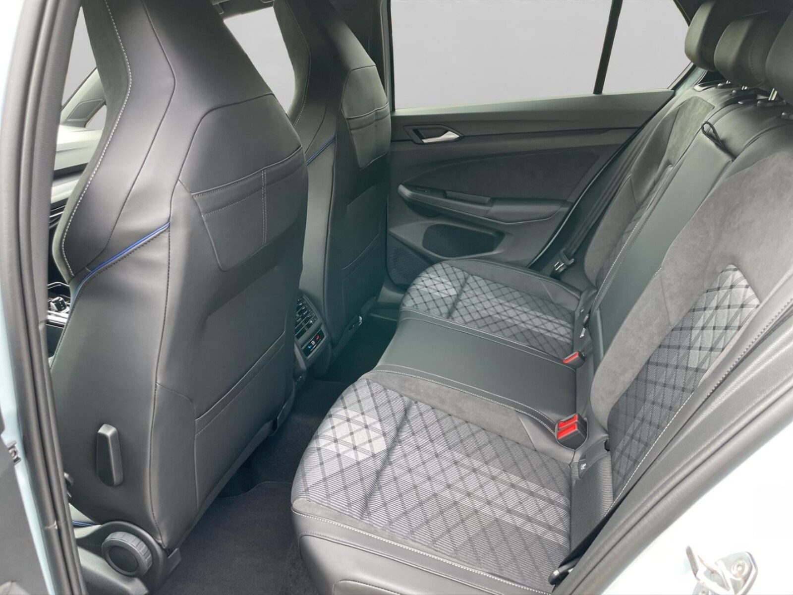 Volkswagen Golf – Bild 14