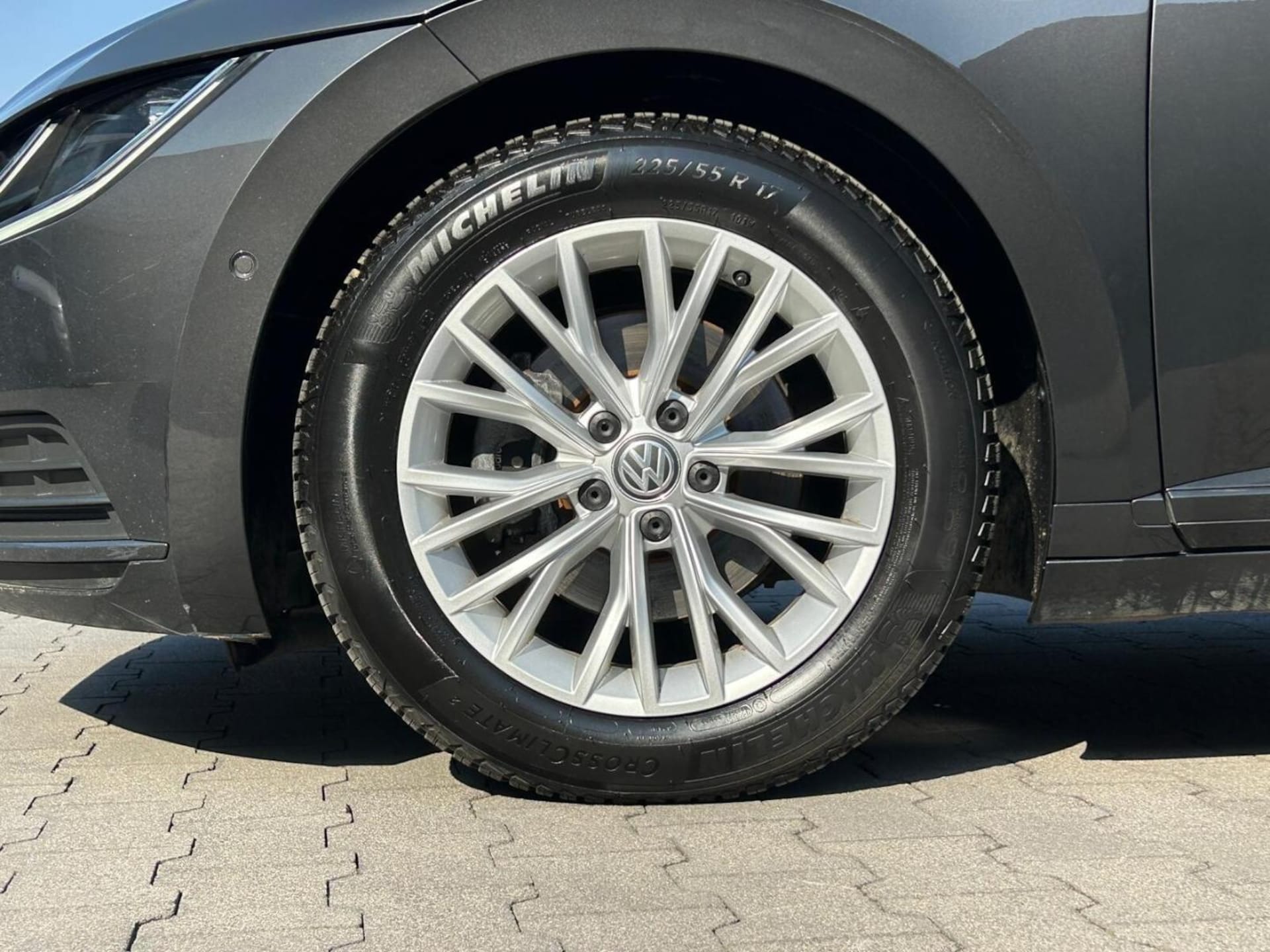 Volkswagen Arteon Model bazowy