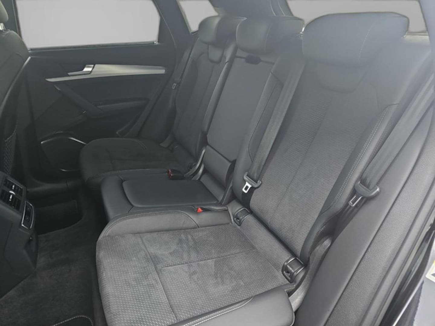 Bild über Audi SQ5 TDI tiptronic - für weitere Informationen kontaktieren Sie den Audi Partner
