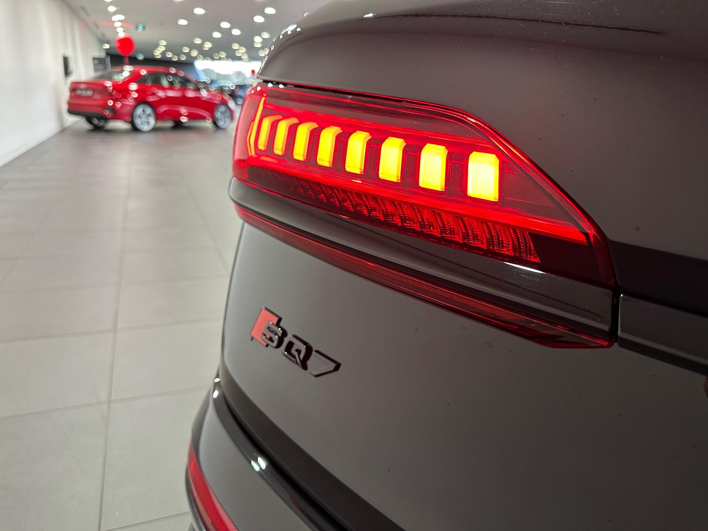 Image about Audi SQ7 SQ7 TFSI 373 kW tiptronic