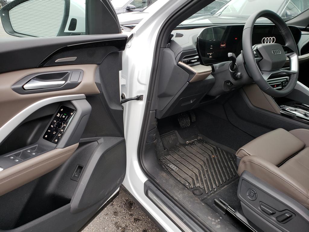 2025 Audi Q5 Premium Plus - Photo 6