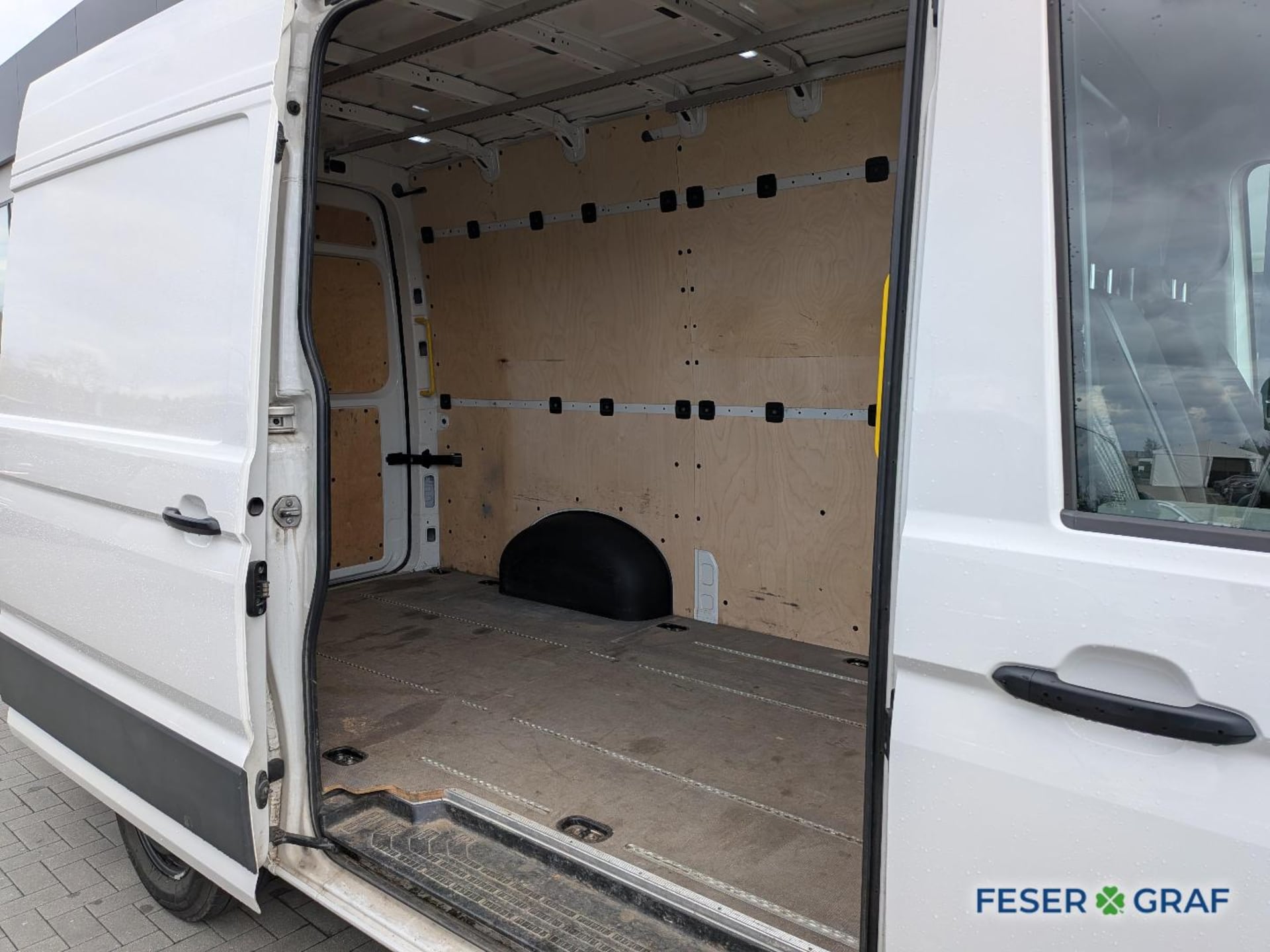Volkswagen Crafter Kasten mittlerer Radstand