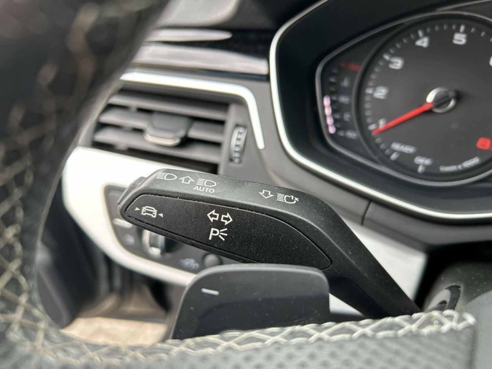 Audi A4 Avant S line
