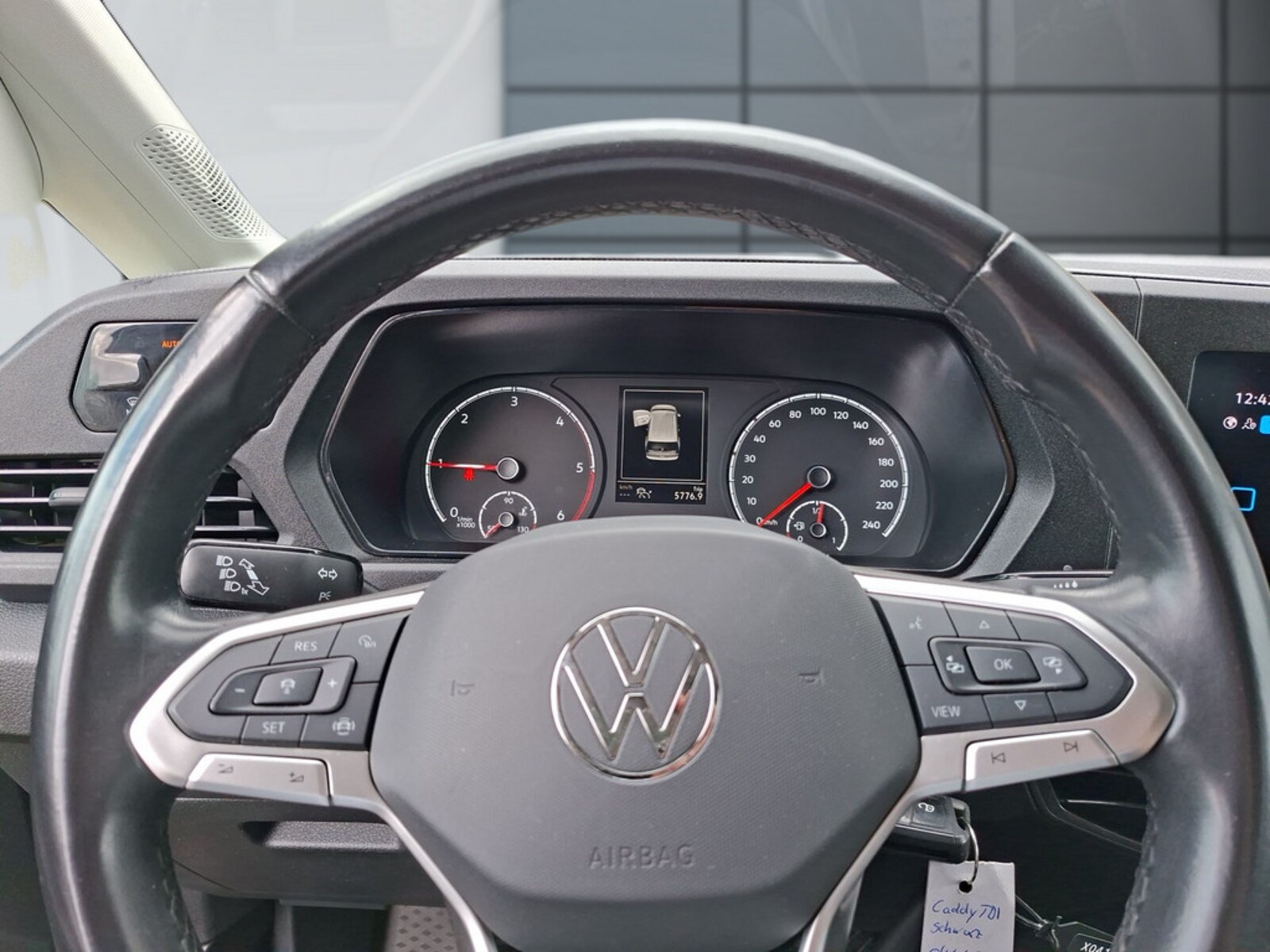 Volkswagen Caddy Kombi – Bild 12