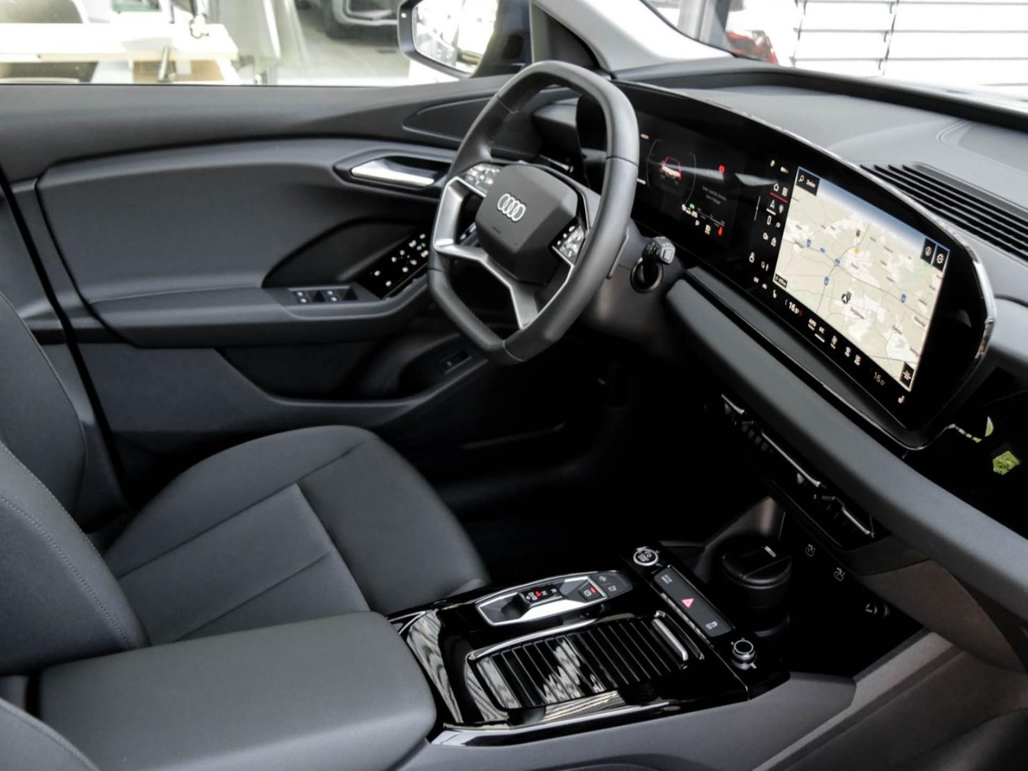 Image about Audi Q6 SUV e-tron e-tron quattro