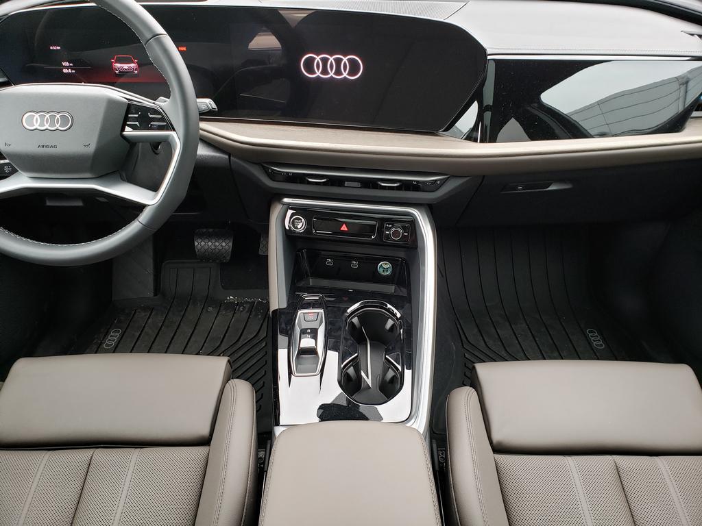 2025 Audi Q5 Premium Plus - Photo 9