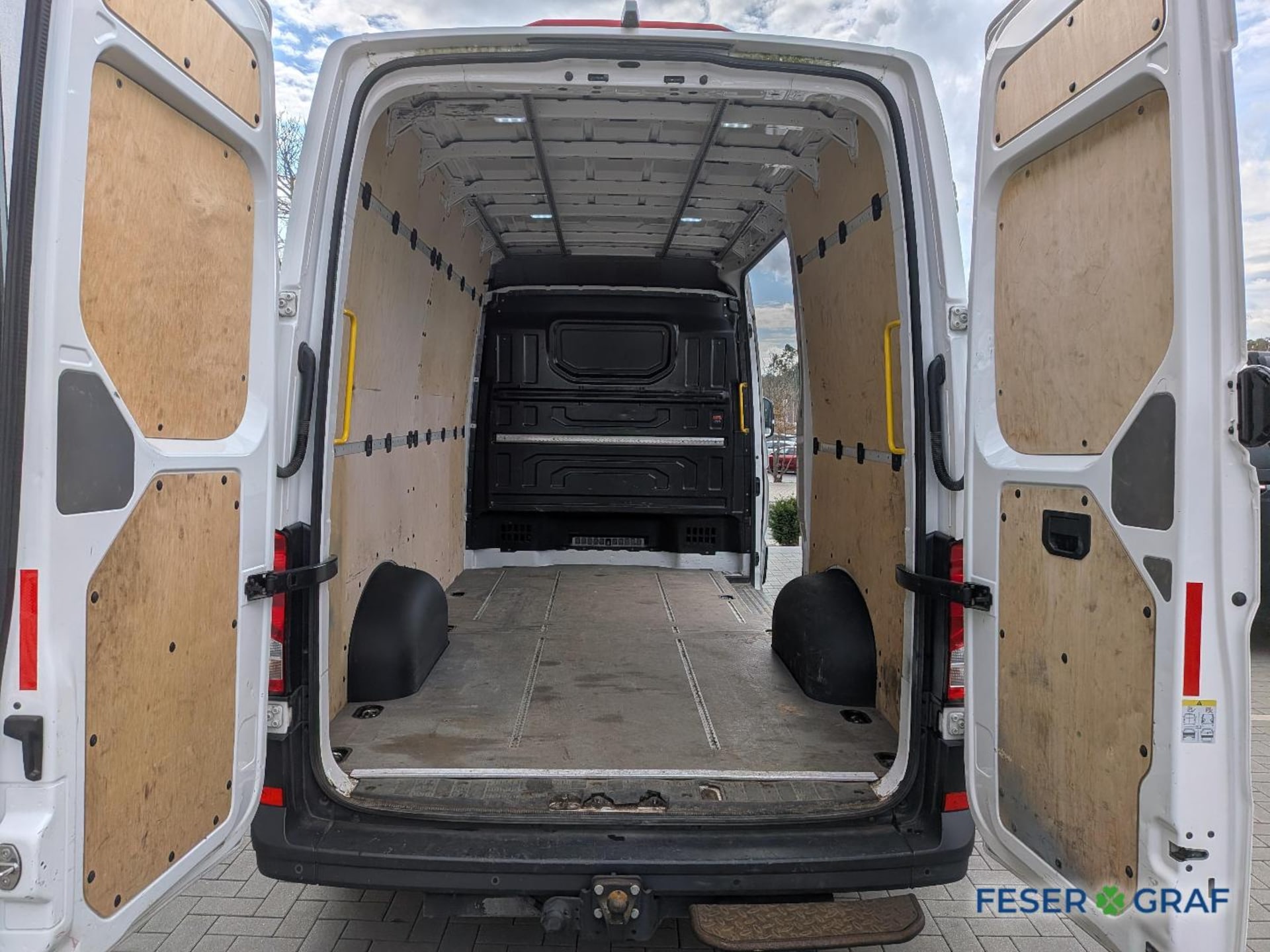 Volkswagen Crafter Kasten mittlerer Radstand
