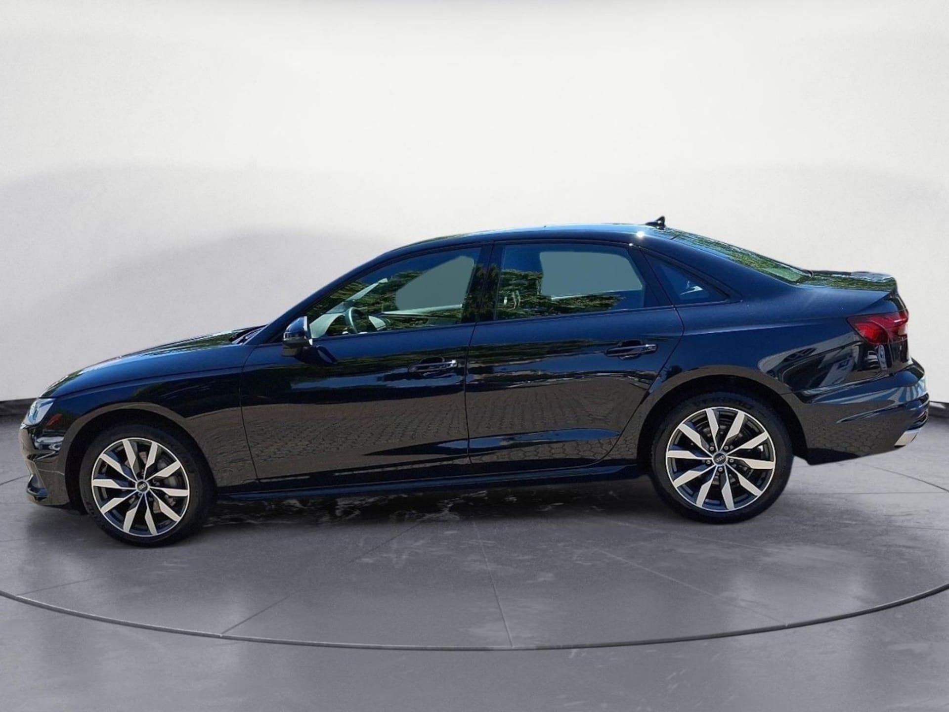 Audi A4 Limousine Advanced