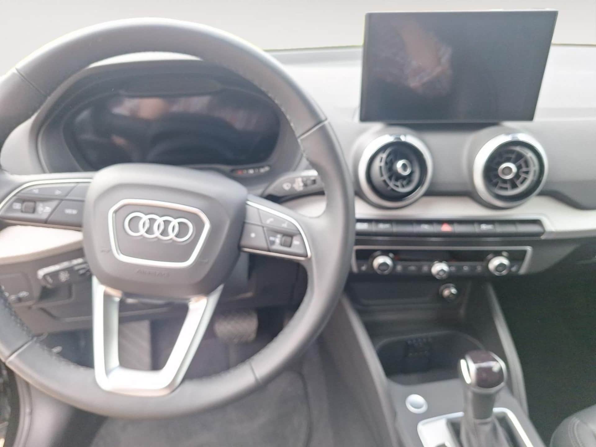 Audi Q2 S line
