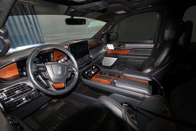 2024 Lincoln Navigator