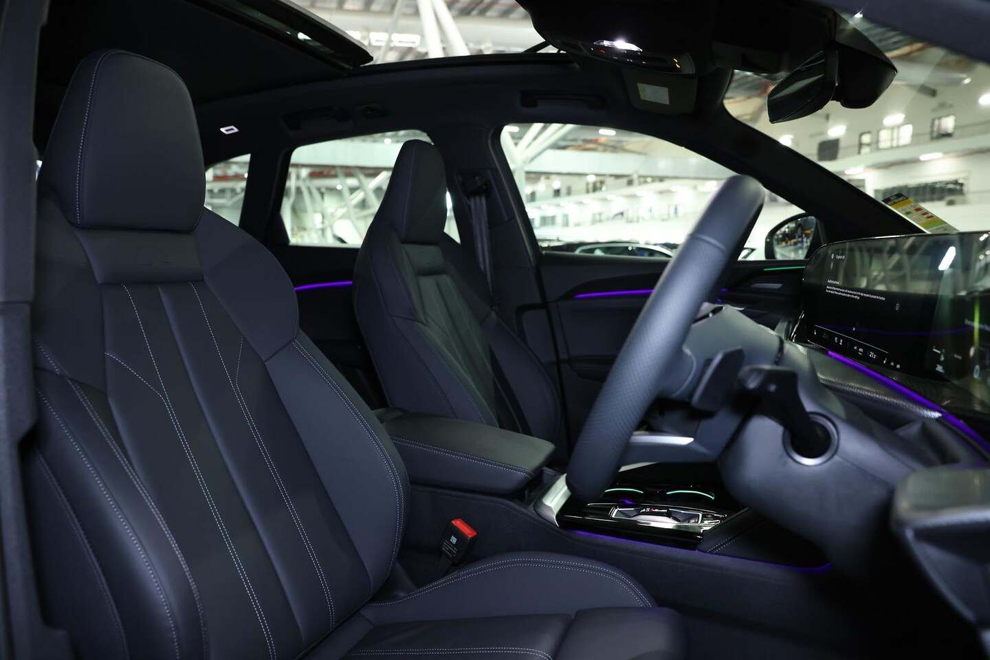 Image about Audi Q5 SUV TFSI quattro 200 kW sport