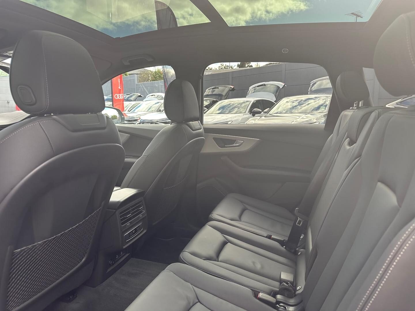 Image about Audi Q7 SUV TFSI quattro tiptronic
