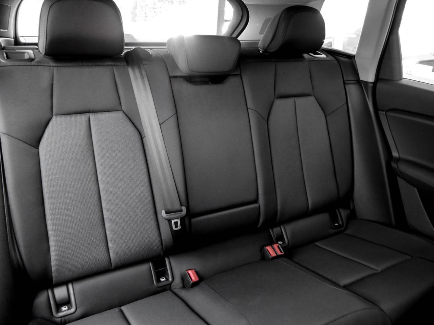 Image about Audi Q6 SUV e-tron e-tron quattro