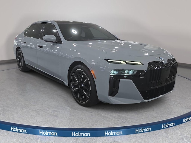 2023 BMW 740