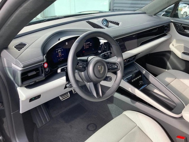 2025 Porsche Macan Electric
