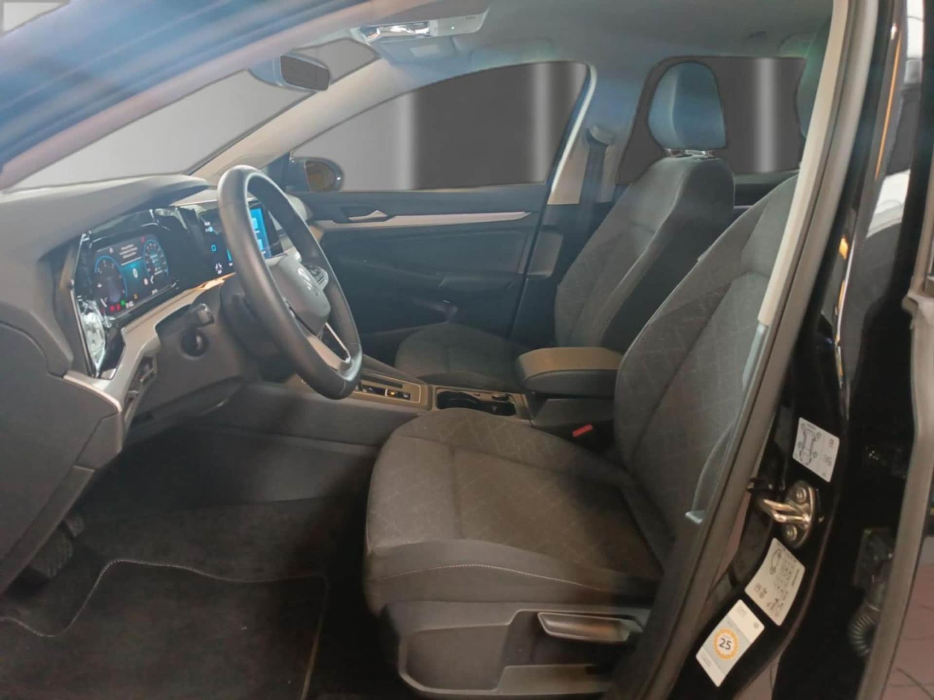 Volkswagen Golf Variant Life