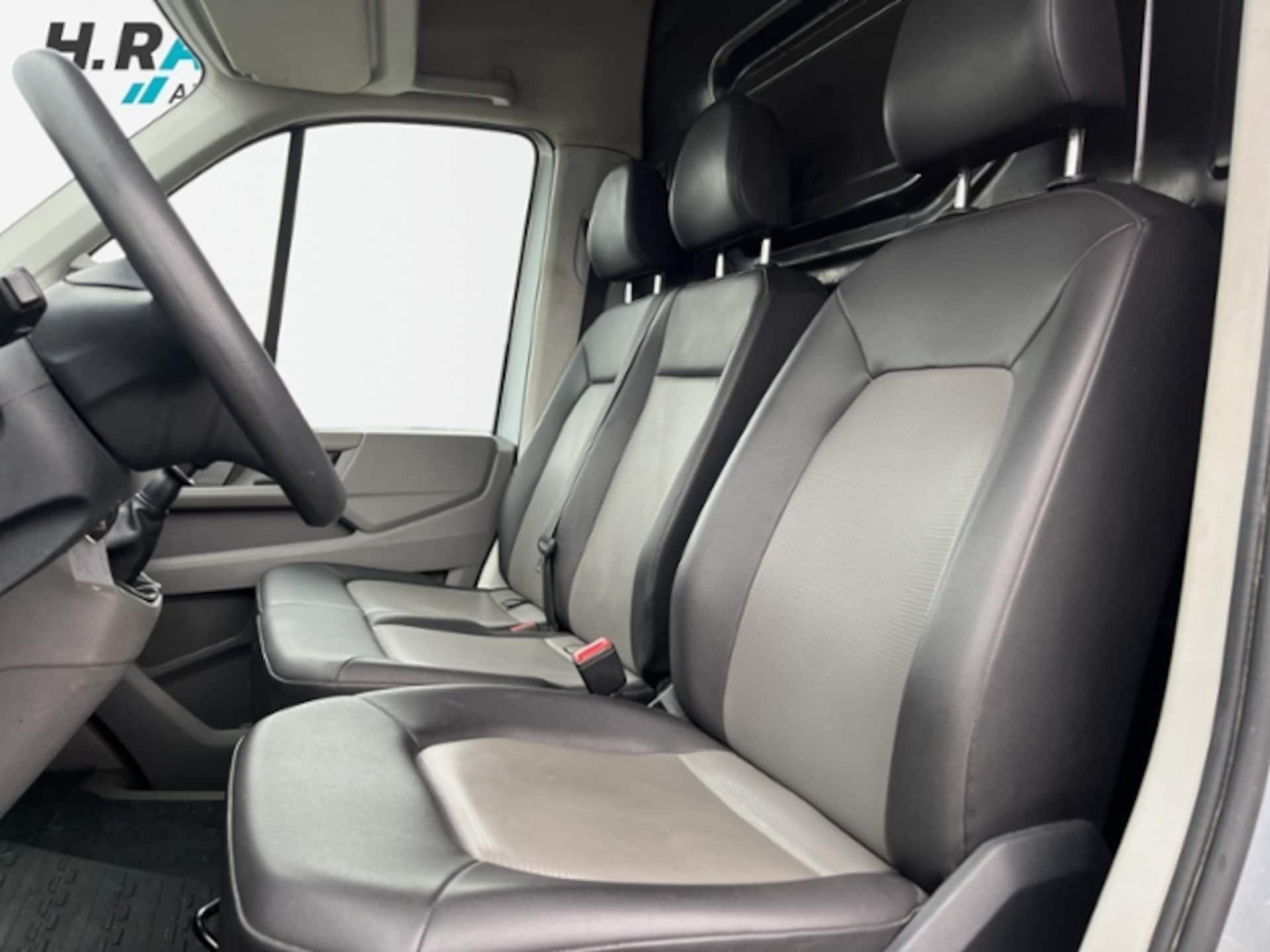 Volkswagen Crafter Kasten langer Radstand