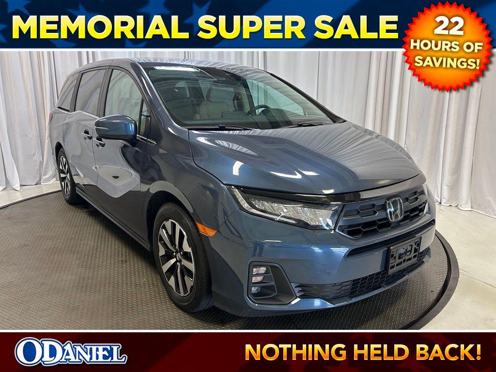 2025 Honda Odyssey EX-L's photo