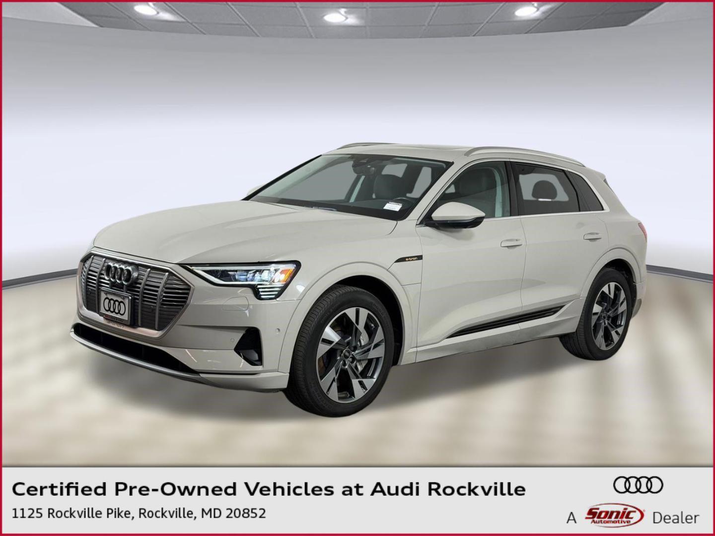 2022 Audi e-tron 95 kWh Premium Plus quattro's photo
