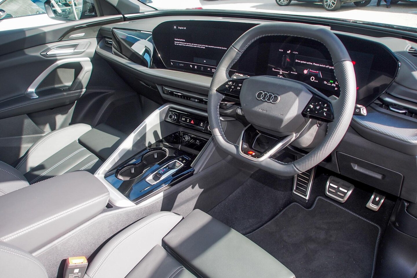 Image about Audi Q5 SUV TFSI quattro 200 kW sport