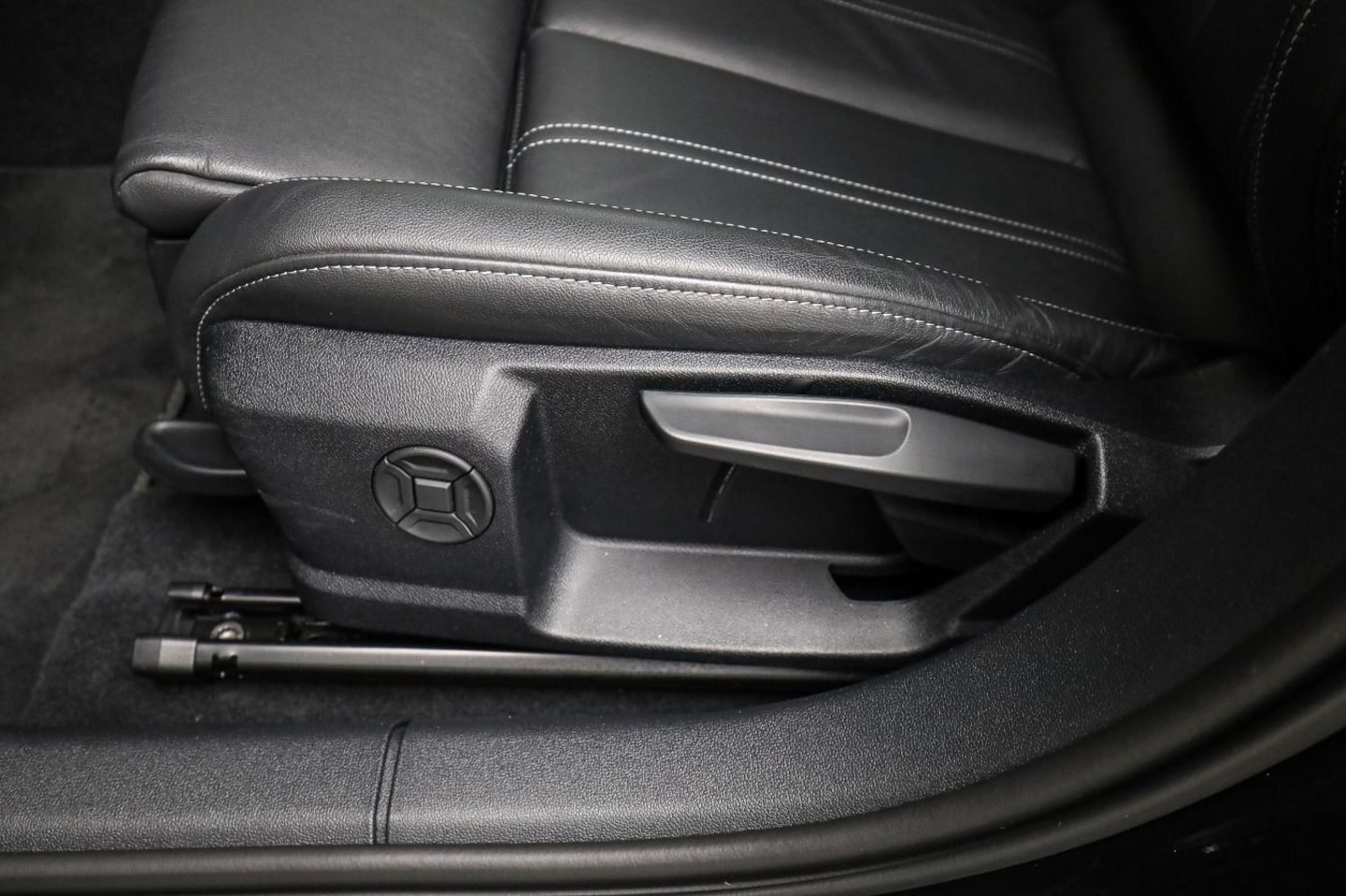 Bild über Audi S3 Sportback TFSI quattro S tronic - für weitere Informationen kontaktieren Sie den Audi Partner