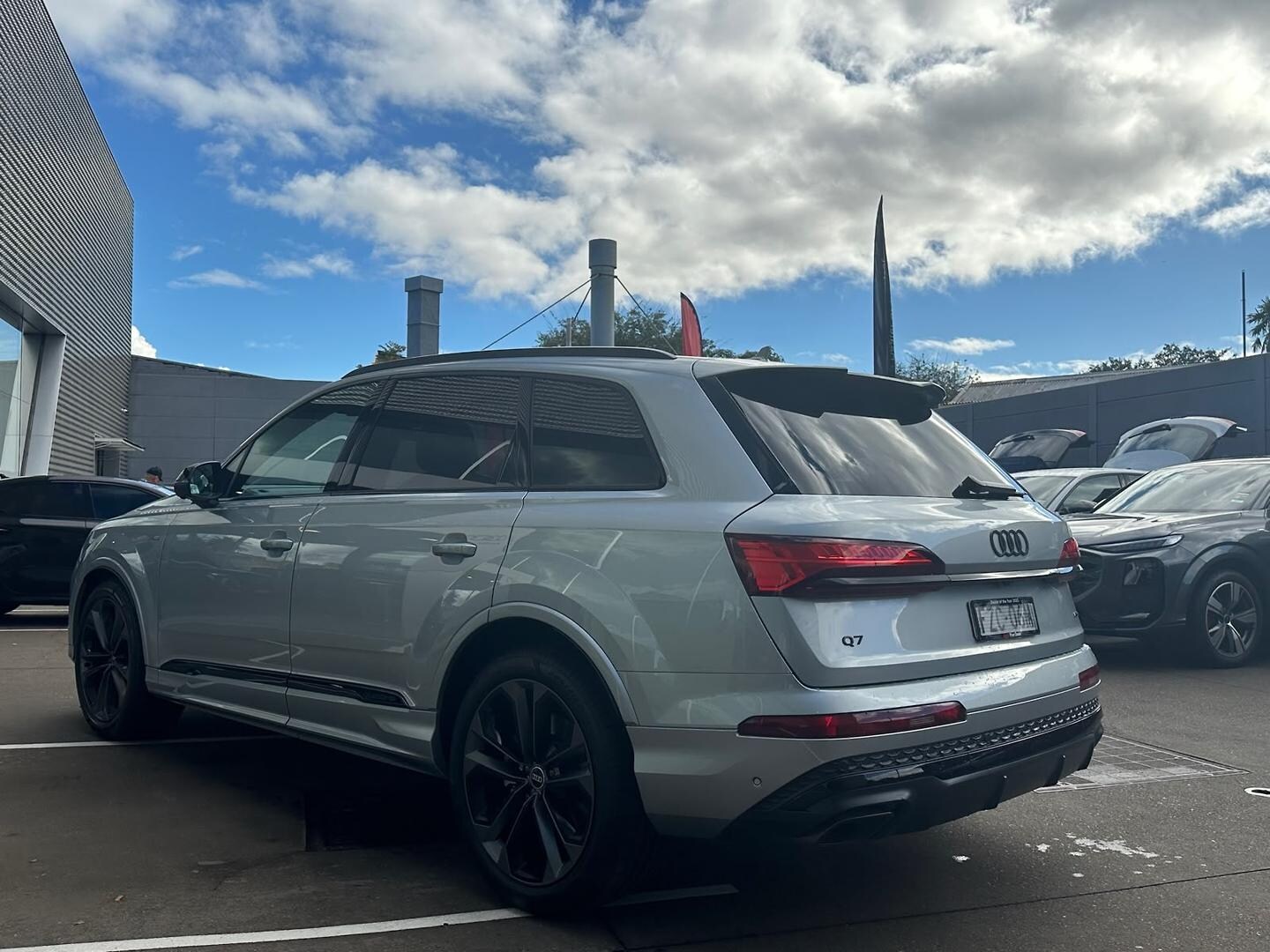 Image about Audi Q7 SUV TFSI quattro tiptronic
