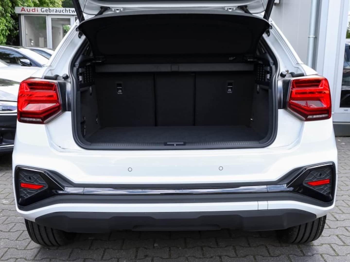 Bild über Audi Q2 S line 35 TFSI S tronic - für weitere Informationen kontaktieren Sie den Audi Partner