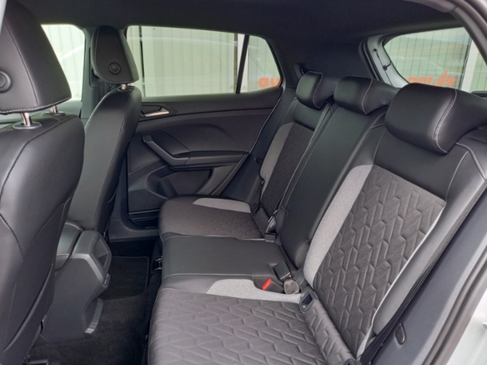Volkswagen T-Cross – Bild 8
