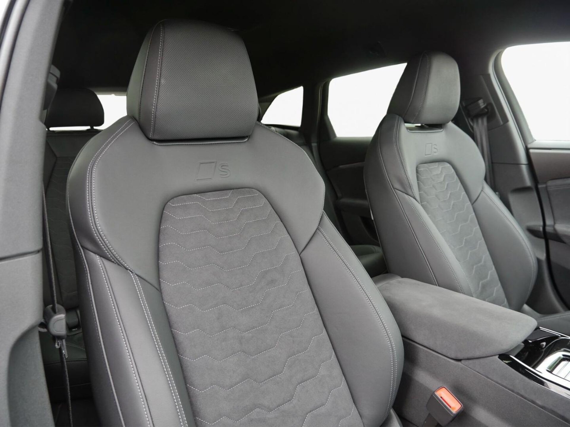 Audi A6 Avant e-tron