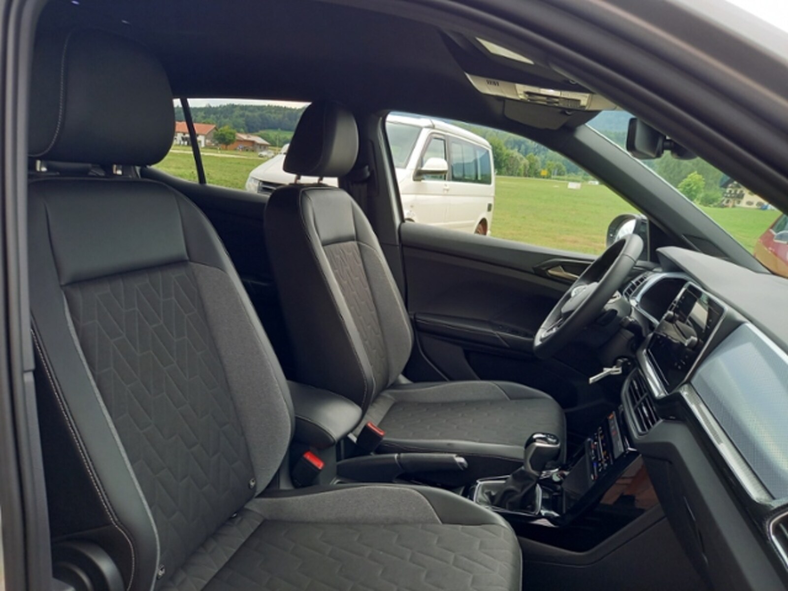 Volkswagen T-Cross – Bild 12