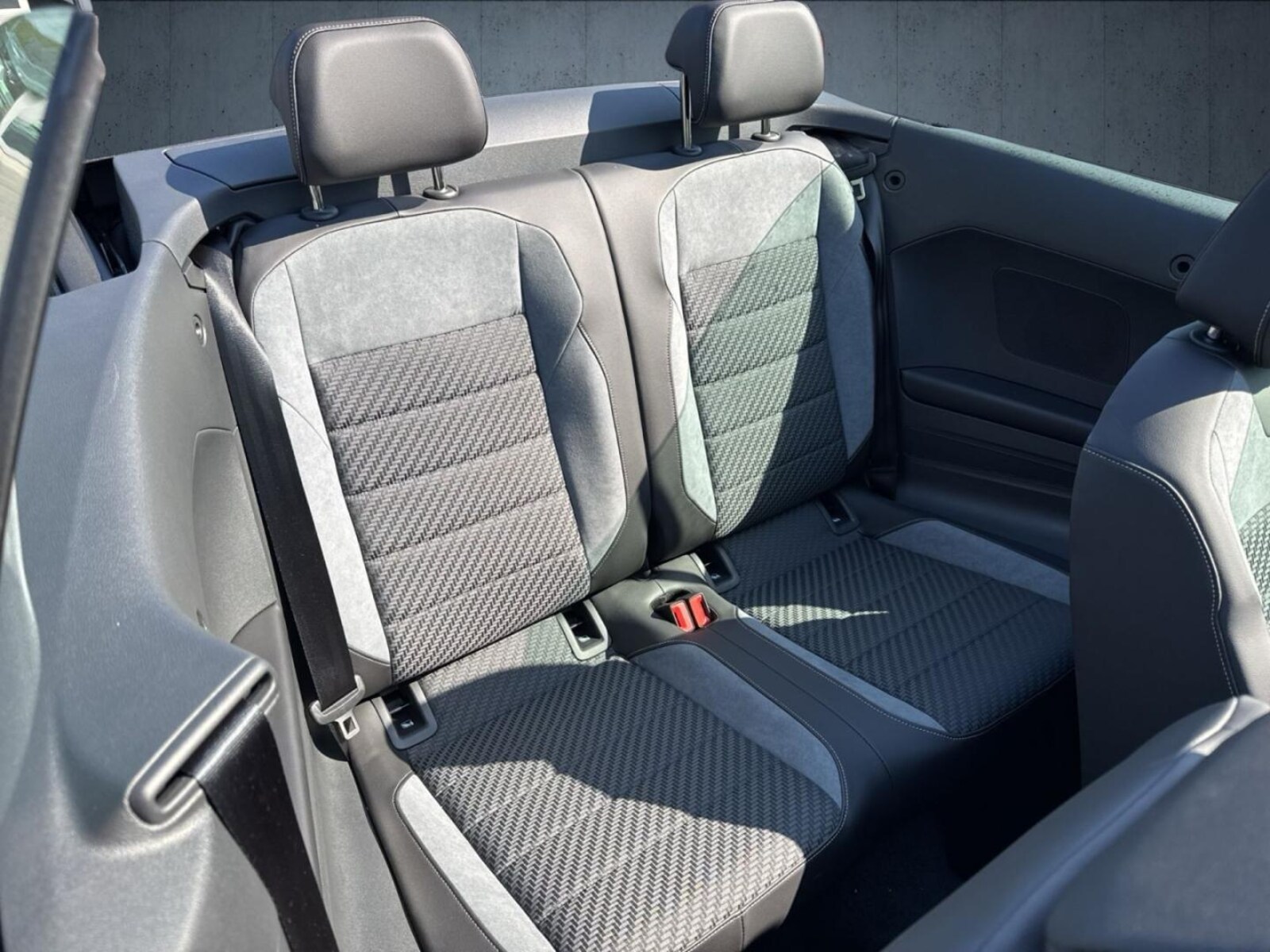 Volkswagen T-Roc Cabriolet – Bild 16