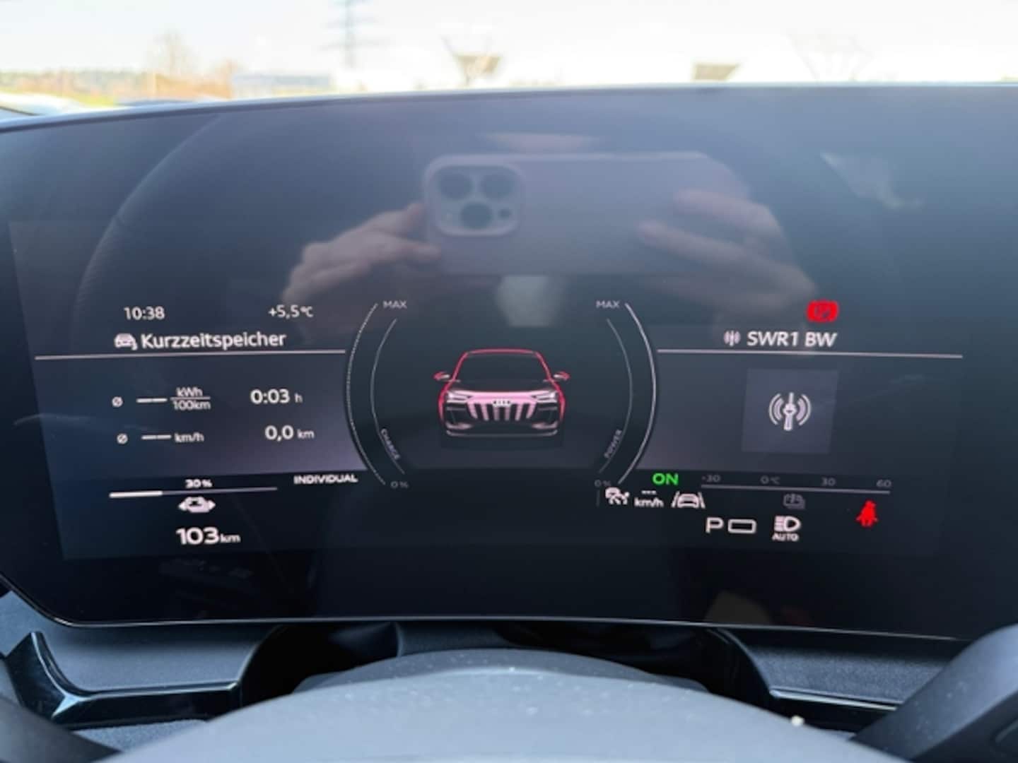 Bild über Audi Q6 SUV e-tron e-tron quattro - für weitere Informationen kontaktieren Sie den Audi Partner