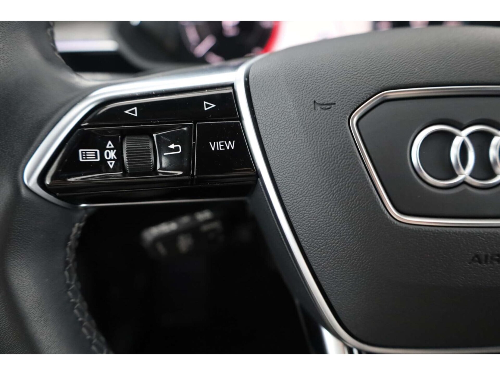 Audi Q8 Sportback e-tron S line