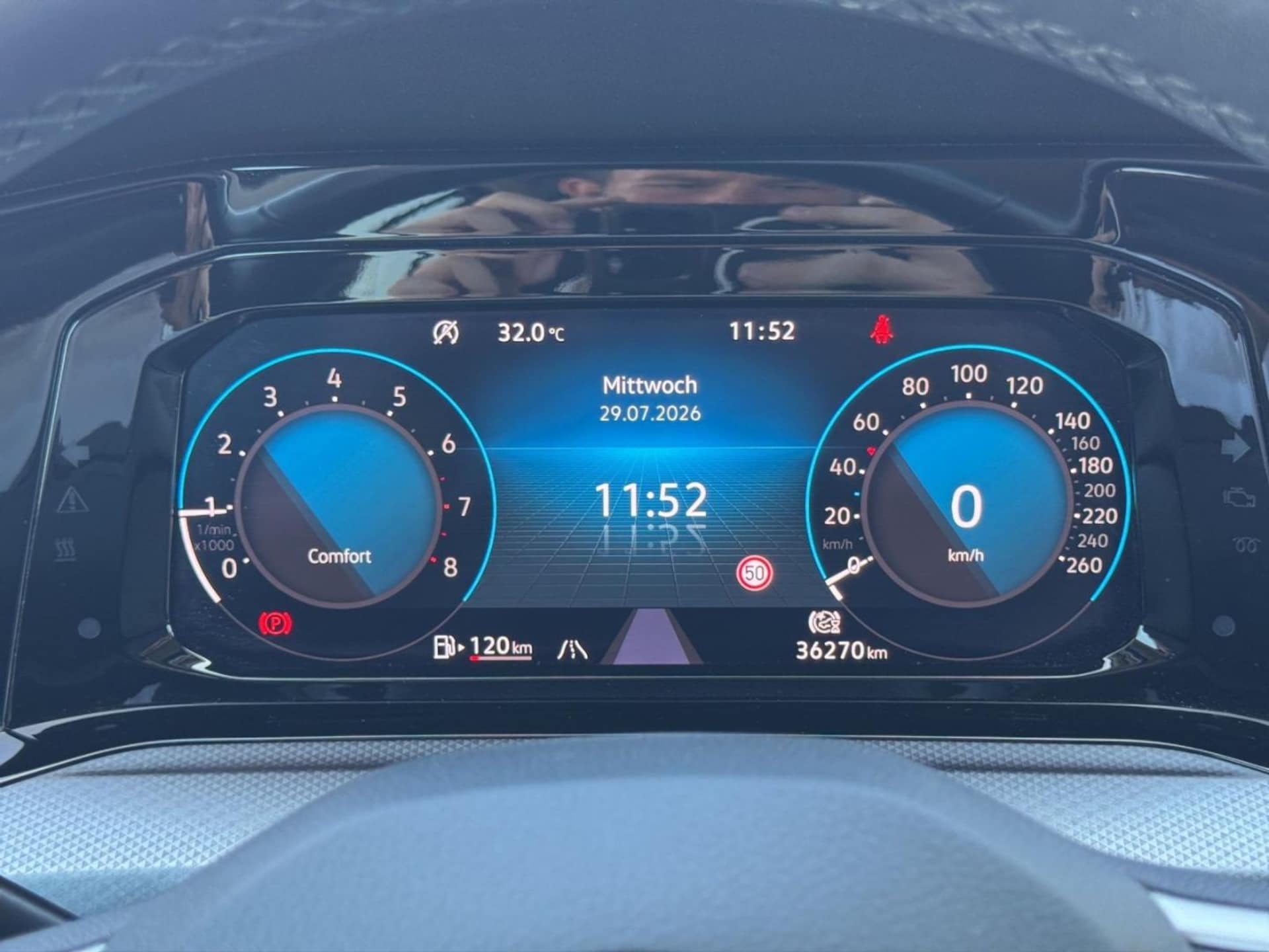 Volkswagen Golf Life