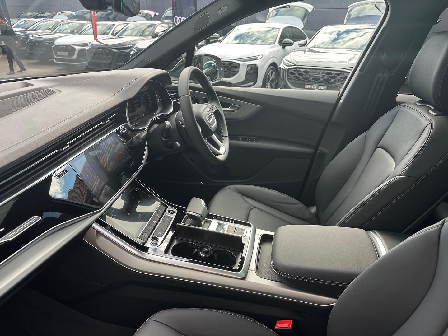 Image about Audi Q7 SUV TFSI quattro tiptronic